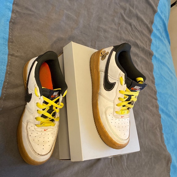 Nike AirForce 1 Lv Kids - Picture 1 of 3